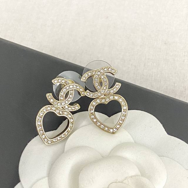 Code E2303 0247820 Chanel Earring Bestseller Newly Released, Consistent With Zp