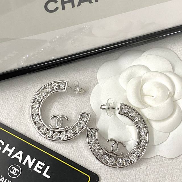 Code E2299 0257825 Chanel Earring Bestseller Now Available! Zp Chan 23 Ultra-Del