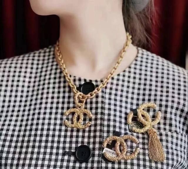 Our Product: Vintage-Inspired Lava Brooch. Highly Recommended! Trends Come And G