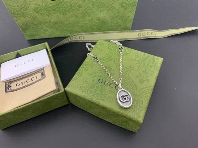 In Stock Gucci Double G Twisted Vintage-Style Oval Necklace Length: 60 Cm Item N
