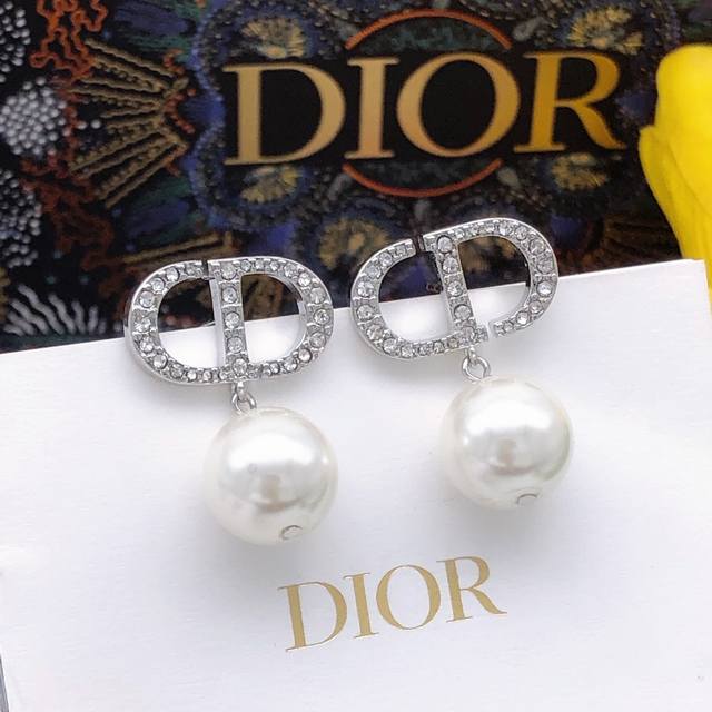 Code Ded0382 Dior Original New Item Cd Pearl-Studded Silver Pearl Earrings High-
