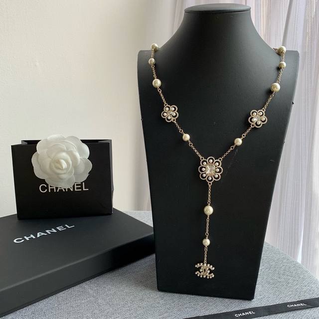 Code Xxl0118 Flower Pendant Sweater Chain With Pearls, Palace-Style, Ultra-Fine