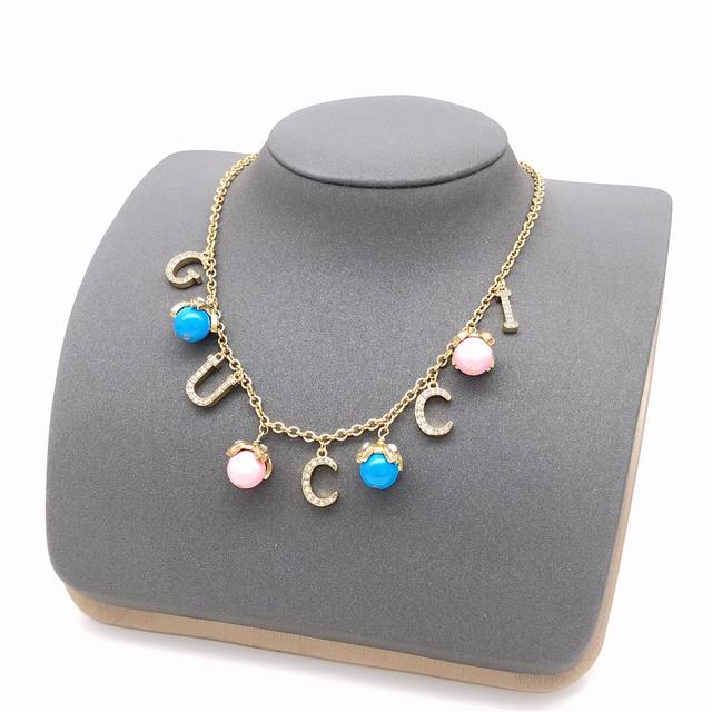 Id Gxl0067 Gucci's Latest Blue And Pink Flower Necklace With Multiple Elements,