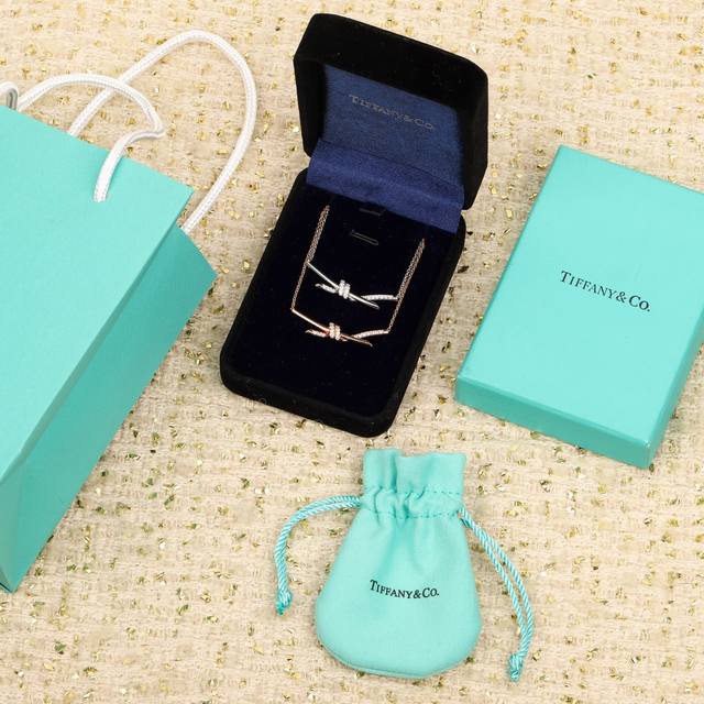 Our Knot Necklace, Available For Customization With Real Gold And Diamonds. Comp