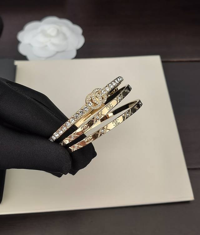 Ch*Nel's Latest Light Gold Cc 3-Piece Bracelet Set, All Made Of Zp Brass Materia