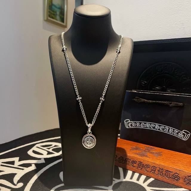 New Arrival, Boutique Quality Chrome Hearts Classic Retro Cross Necklace With Ho