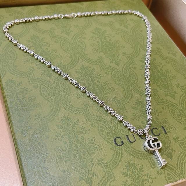 Ultra-Cool Gucci Necklace Latest Model With Higher-Grade Chain, Celebrity-Inspir