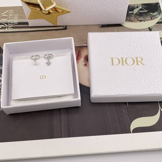 Our Product D Cd Star Pearl Earring Z 3600, Must-Buy Series, 2025 Summer Latest
