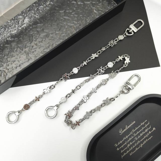 Short And Long Versions, Today's Share: Louis Vuitton Lv Floral Silver Bag Acces