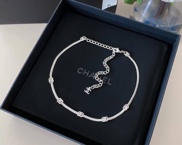 Chanel 24B 5-Flower Snake Bone Necklace. This Necklace Is A Must-Have With An Ex