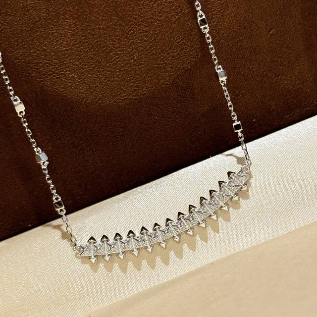 A5925 Kaja New Edition Nail-Shaped Full Diamond Necklace Most Popular One A Very
