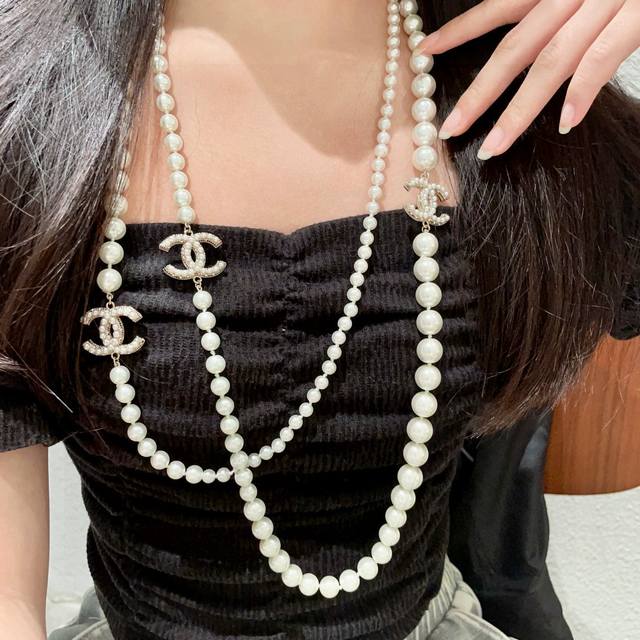Chanel Pearl Double C Sweater Chain