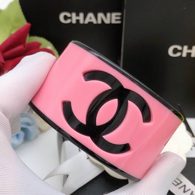 Code Xsz0002 Ch*Nel Latest Resin Bracelet In Pink, Zp Brass Material