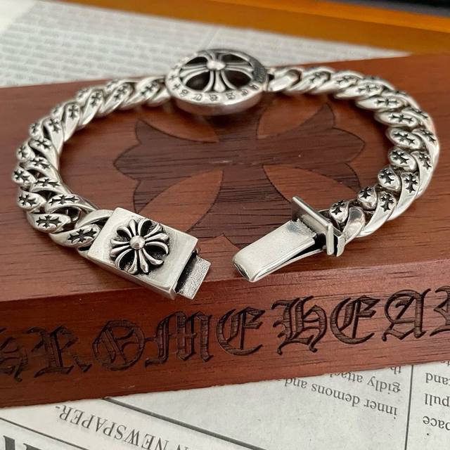 New Arrival, Boutique Quality Chrome Hearts Classic Retro Round Cross Duckbill B