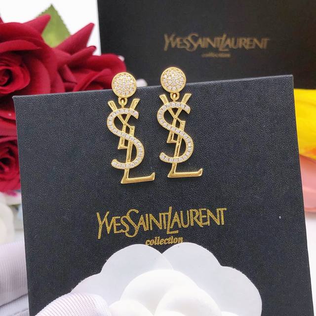 Id Yed0033 Saint Laurent Latest Round Diamond-Encrusted Pendant With Ysl Letteri