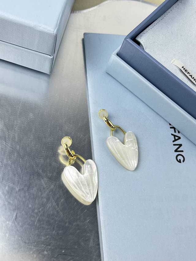 New Arrival Hefang Hefang Pearl Sweetheart Madeleine Earrings