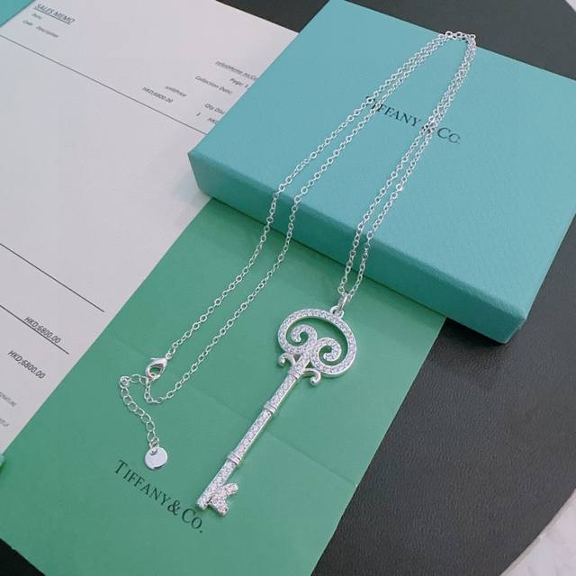 Tiffany Tiffny&Co. Store-Quality Silver Version, Celebrity-Inspired Design, Vint