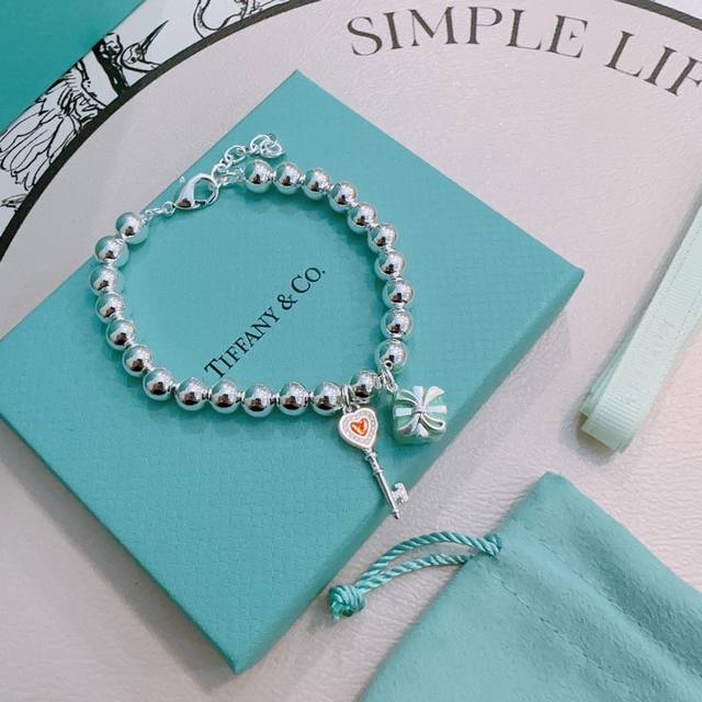 Tiffany Tiffny&Co. Store-Quality Silver Version Bracelet Celebrity Edition Vinta