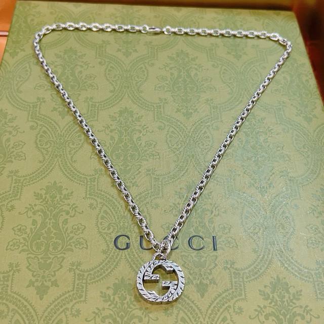 Gucci Necklace Latest Model With Higher-Grade Chain, Celebrity-Inspired Design.