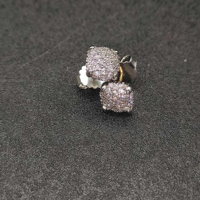 David Yurman 9Mm Four-Prong Full Diamond Stud Earrings. Item Number Dyeh-065