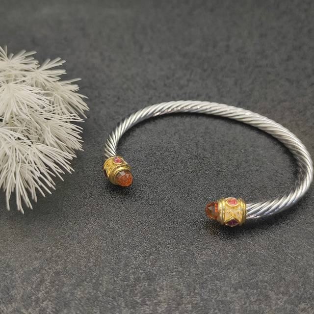 David Yurman 5Mm Gold-Plated Diamond-Studded Champagne Diamond Bracelet. Recomme