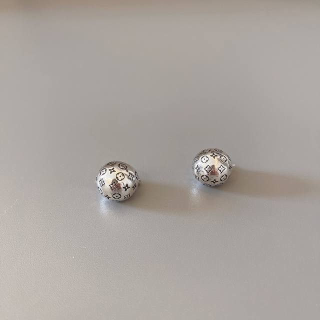 New Arrival 24K Silver Ear Studs Restocked