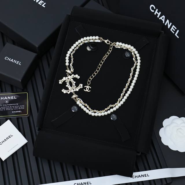 Chanel Double-Layer Pearl Necklace: Sheepskin With Irregular Diamond-Encrusted D