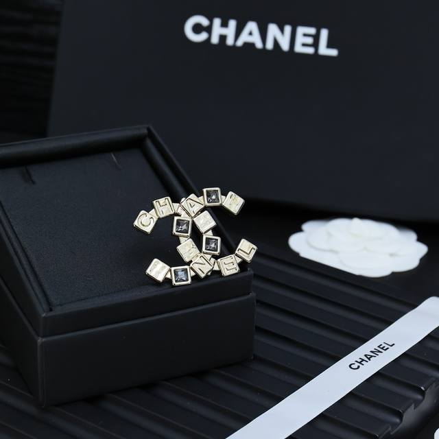 Chanel Golden Letter Square Crystal Double C Stud Earrings Classic Double C Desi