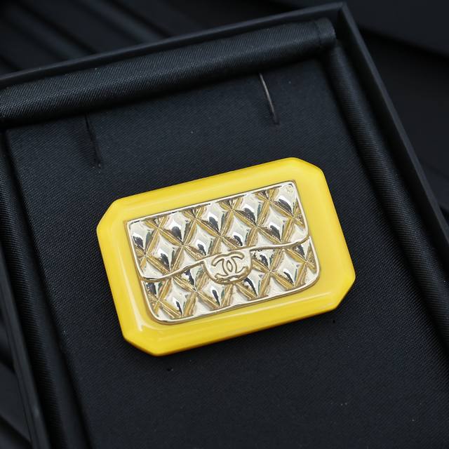Chanel Will Make You Fall In Love With This Brooch. The Kashgar-Style Acrylic Di