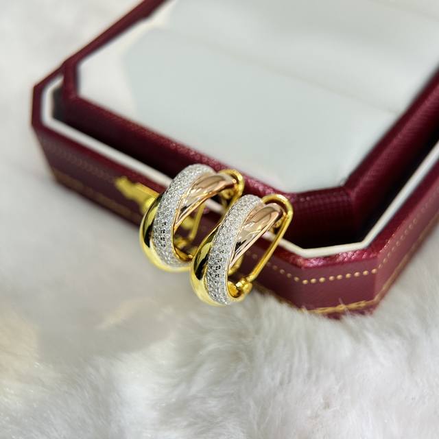 Arrived: Classic Cross Three-Color Ear Studs And Earrings. The Most Classic And