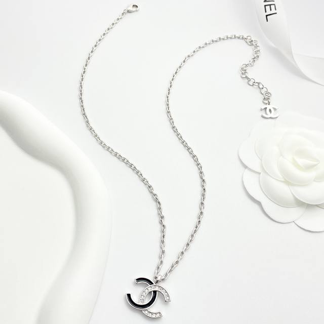 Today's New Arrival, Code N1072, 0247825 Chanel Necklace Hot Seller New Arrival,
