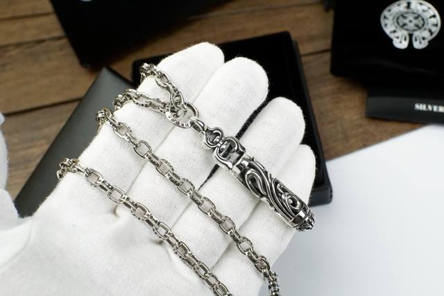 Chrome Hearts Round Vine Flower Pendant Necklace Handcrafted Chain, Pendant And