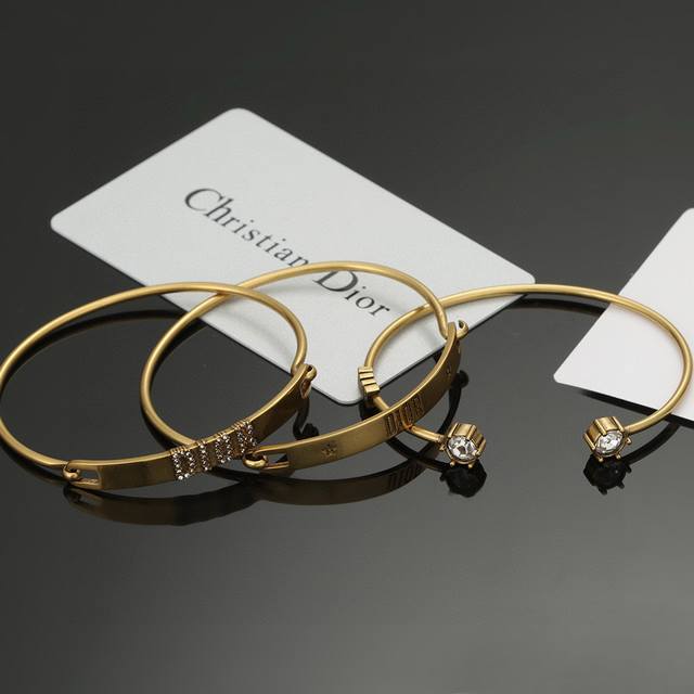 Dior Letter Three-Ring Bracelet, Same As The Store, Brass Material, Hot-Selling