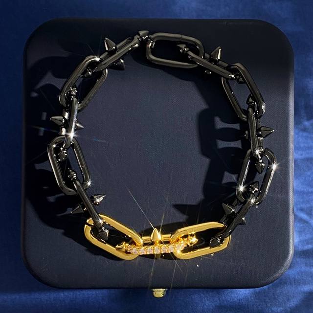 Bracelet Df80 Tiffany-Inspired Black Chain With Gold-Plated Studs And Diamond-En