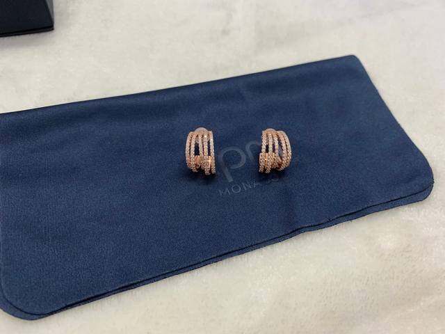 A Batch M Multi-Circle Earrings Women's Fashionable And Elegant Design Earrings