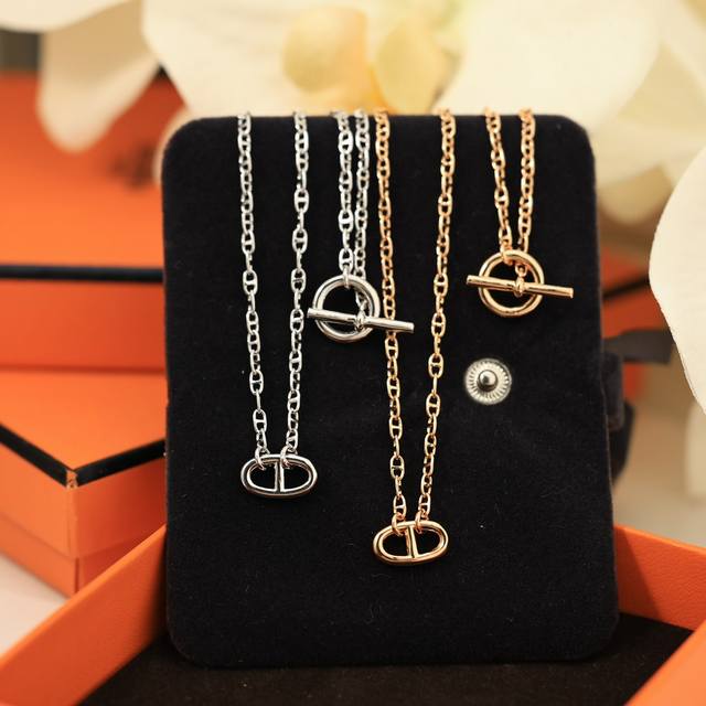 Hermes Herm S Ot-Style Diamond-Encrusted Necklace In Gold-Tone Metal, Hand-Set W