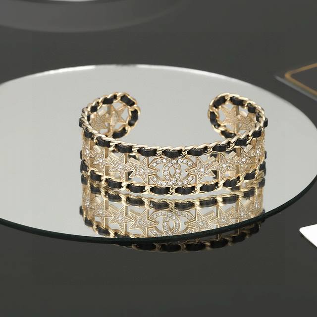 Premium Craftsmanship, Highly Recommended. In Stock And Ready To Ship. Celebrity