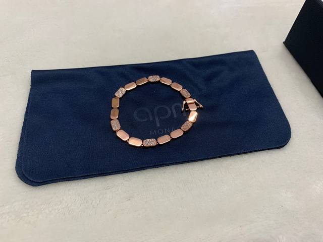 A Batch M Elegant Rose Gold Bracelet, Unique Design Fashion Jewelry, Festival Gi