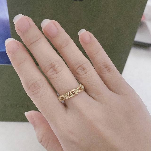 Our Product: Flower Ring, Sizes 6-11