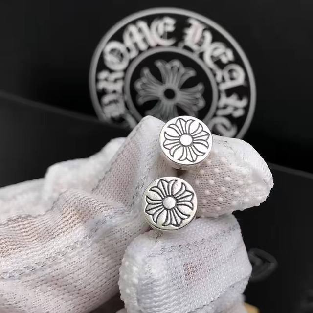 Crox Heart Cross Ear Plugs And Studs For Men And Women, Punk Cross Flower Retro