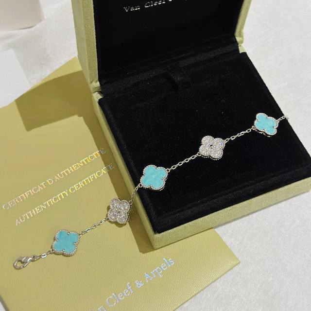 Gold-Plated Vca White Gold Mint Blue Diamond Four-Leaf Clover Bracelet