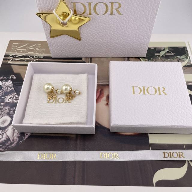 Our Product D Full Diamond Bow Pendant Double Pearl Earrings Z 4800, Sa Shipped