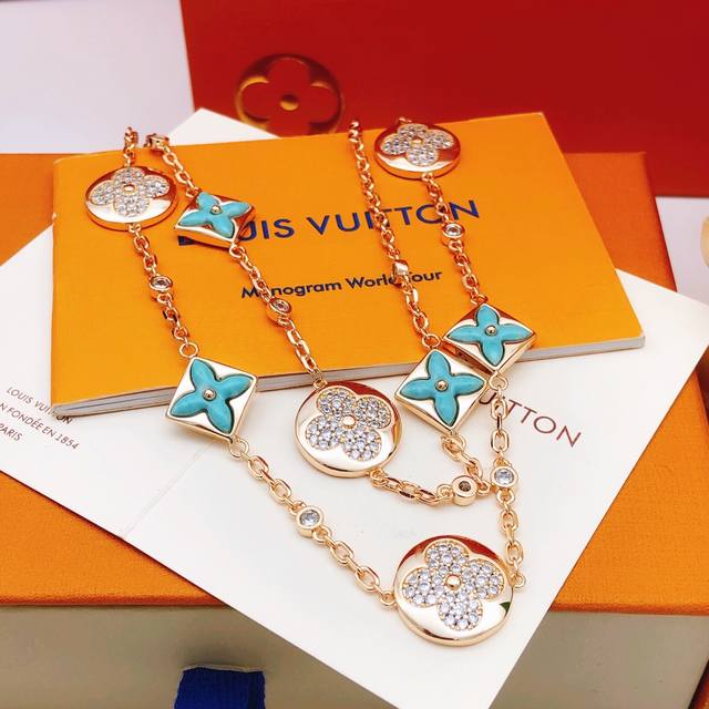 Id Lxl0203 Lv* Latest Rose Gold And Green Green Mother-Of-Pearl Sweater Chain, C