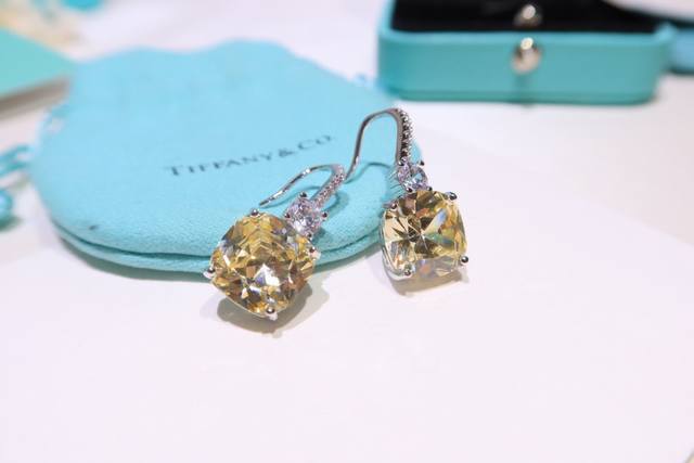 Tiffany High-End Jewelry Custom Luxury Square Yellow Diamond Earrings, High-End