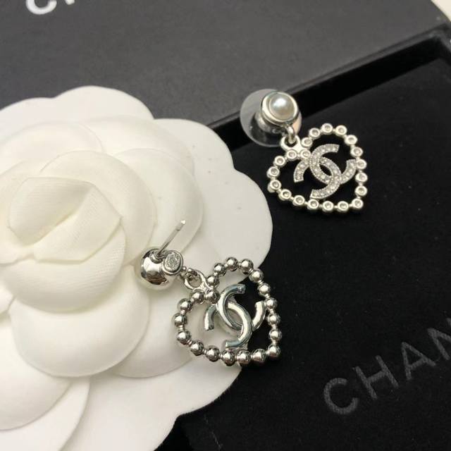 Chanel New Heart-Shaped Ear Studs And Earrings. Very Small, Delicate, And Perfec