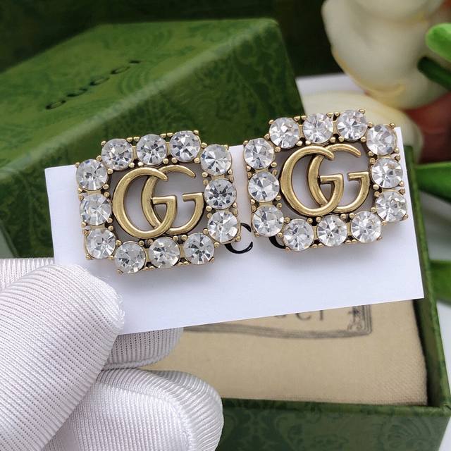 Code Ged0054 Gucci Square Diamond Earrings