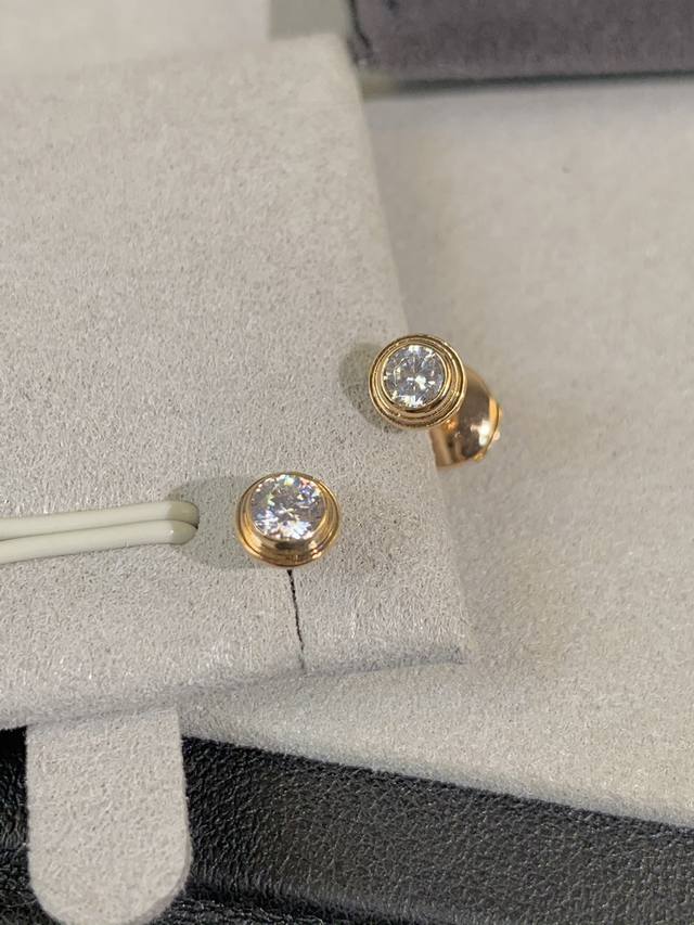 P Price: Love 20-Point Diamond Stud Earrings. These Are Absolutely Stunning, Und