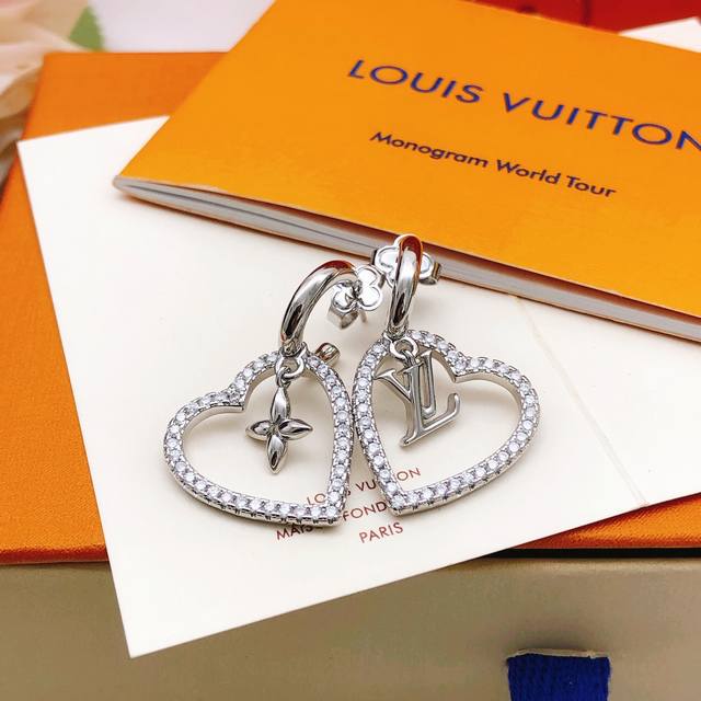 Model Number Led0335 Lv* Latest Heart-Shaped Ear Hook, Consistent Zp Brass Mater