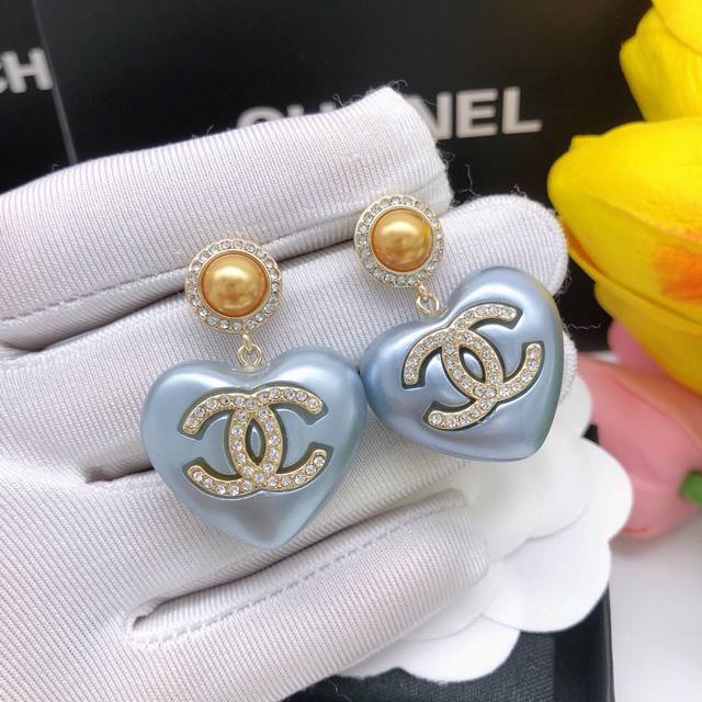 Model Number Xed0905 Autumn/Winter New Arrival Blue Pearl Heart-Shaped Earrings