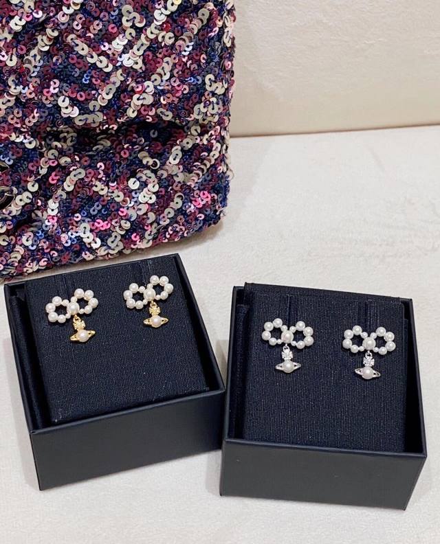 Queen Of The West Pearl Stud Earrings: Small And Delicate, A Surefire Choice! Th